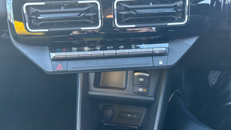 Renault 5 110kW Iconic Five Comfort Range 52kWh 5dr Auto Electric Hatchback